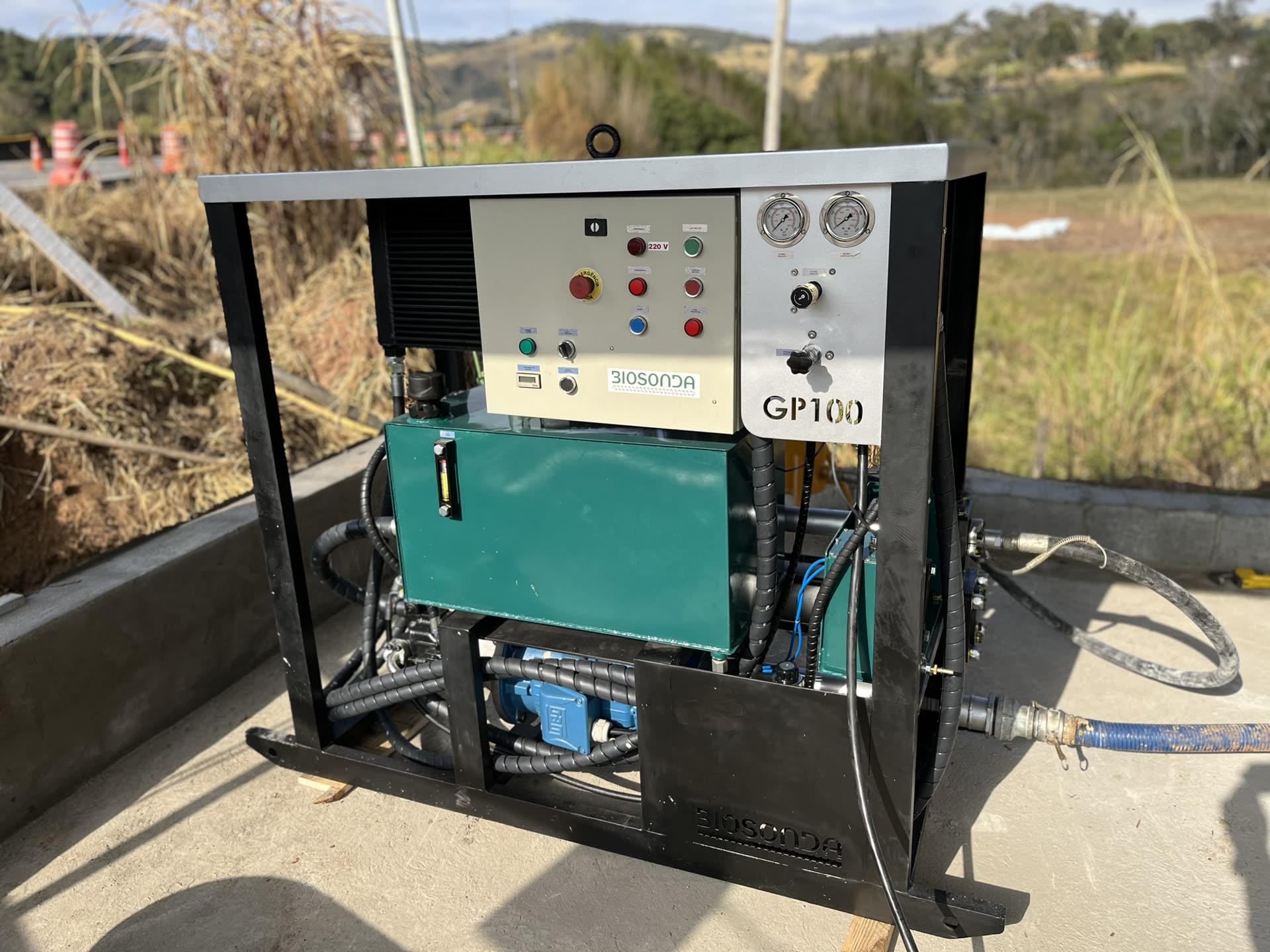 Biosonda GP100 cement grout injection pump — high productivity and NR12 compliant